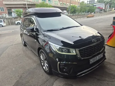 Kia Canival · 2020 год