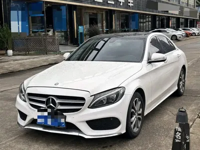 Mercedes-Benz C-Class · 2015 год