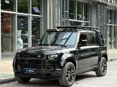 Land Rover Defender · 2022 год
