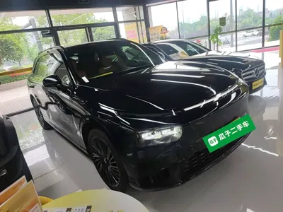 Xpeng G9 2025, 11800 км, за 193671.84 CNY