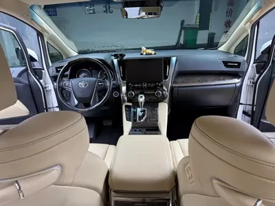 Toyota Alphard 2021, 70000 км, за 449900 CNY - фото 9