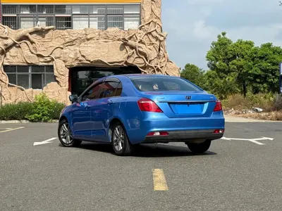 Geely Emgrand 2017, 100000 км, за 12000 CNY