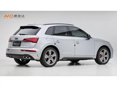 Audi SQ5 2022, 55000 км, за 235000 CNY