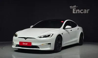 Tesla Model S · 2023 год