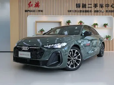 Audi 奥迪A5L 2025, 3000 км, за 218800 CNY - фото 1
