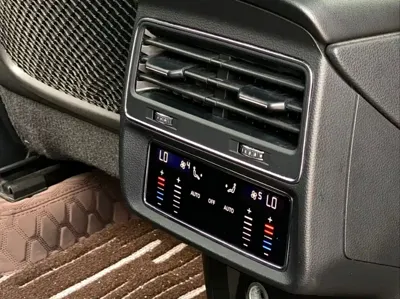 Audi Q8 2021, 70000 км, за 355000 CNY - фото 15