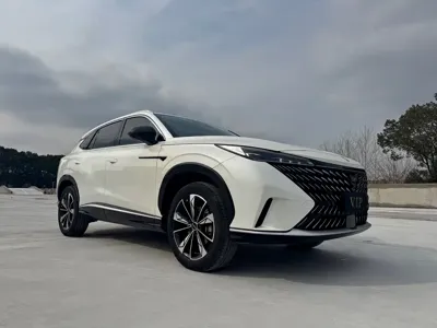 Roewe RX5 2022, 30000 км, за 41000 CNY