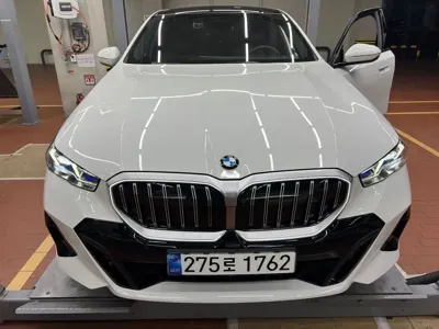 BMW 5-Series · 2025 год
