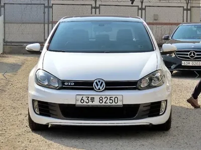 Volkswagen Golf 2011, 260000 км, за 5700000 KRW - фото 1