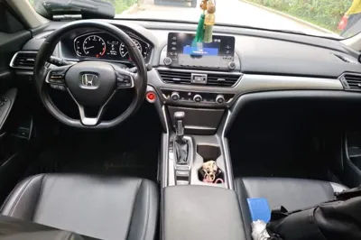 Honda Accord 2018, 64300 км, за 86304.13 CNY - фото 9