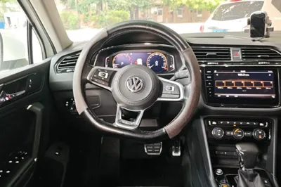 Volkswagen Tiguan L 2019, 108900 км, за 98312.23 CNY - фото 18