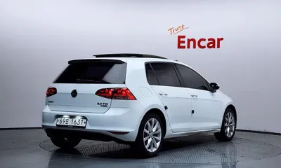 Volkswagen Golf 2015, 81943 км, за 10500000 KRW