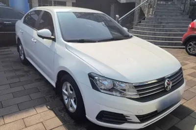 Volkswagen Lavida 2019, 36600 км, за 61898.41 CNY