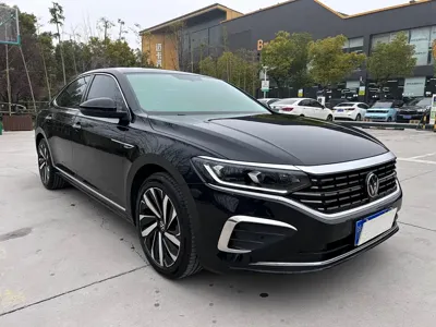 Volkswagen Passat 2024, 5000 км, за 134800 CNY - фото 10