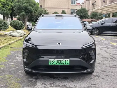Nio EC7 · 2023 год
