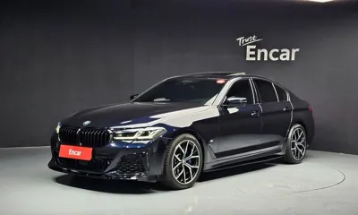 BMW 5-Series · 2023 год
