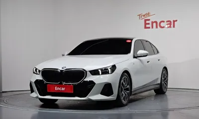 BMW 5-Series · 2025 год