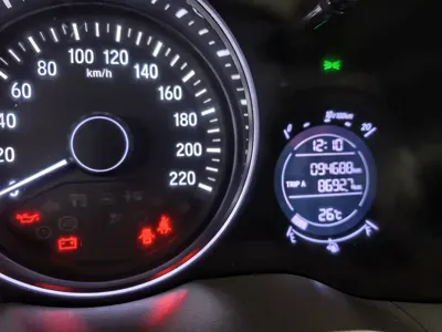 Honda Vezel 2021, 94000 км, за 69800 CNY - фото 11