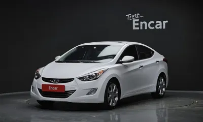 Hyundai Avante · 2012 год