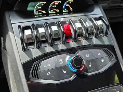 Lamborghini Huracan 2016, 33450 км, за 185000000 KRW - фото 16