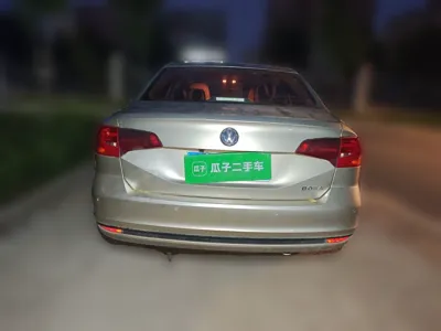 Volkswagen Bora 2017, 80000 км, за 34568.14 CNY - фото 5