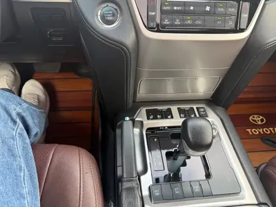 Toyota Land Cruiser 2019, 76000 км, за 430000 CNY - фото 7