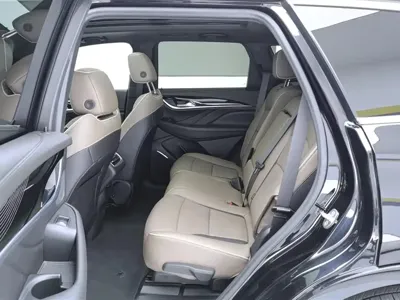 Buick Enclave 2020, 61700 км, за 106800 CNY - фото 11