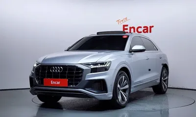Audi Q8 · 2022 год