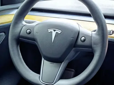 Tesla Model Y 2022, 70000 км, за 146800 CNY - фото 15