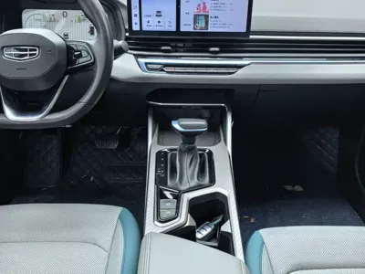 Geely Emgrand 2023, 33000 км, за 40800 CNY