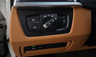 BMW 3-Series 2018, 93111 км, за 17490000 KRW - фото 27
