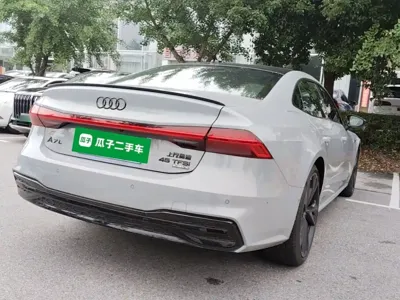 Audi A7L 2025, 5500 км, за 316300 CNY - фото 7