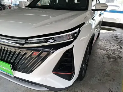 Changan 长安CS75PLUS 2023, 32400 км, за 72300 CNY - фото 24