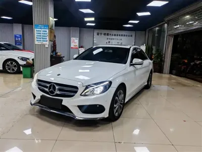 Mercedes-Benz C-Class · 2017 год