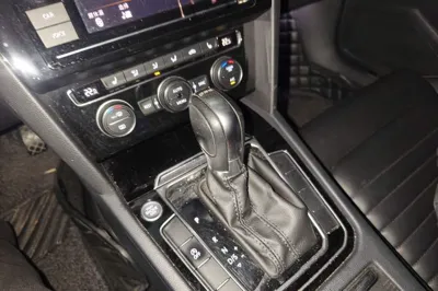 Volkswagen Magotan 2019, 120500 км, за 71471.78 CNY - фото 14