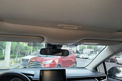 Toyota Corolla 2019, 59900 км, за 56654.85 CNY - фото 19