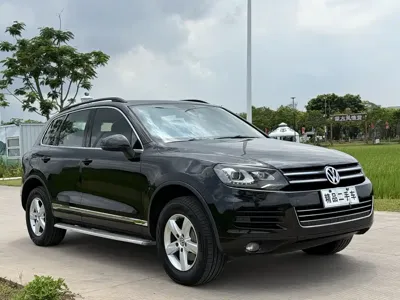 Volkswagen Touareg 2012, 190000 км, за 79800 CNY