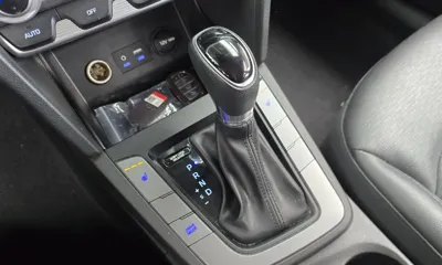 Hyundai Avante 2019, 108830 км, за 11500000 KRW - фото 9