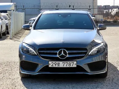 Mercedes-Benz C-Class · 2017 год