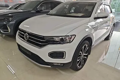 Volkswagen T-Roc 2020, 37800 км, за 76964.31 CNY - фото 1