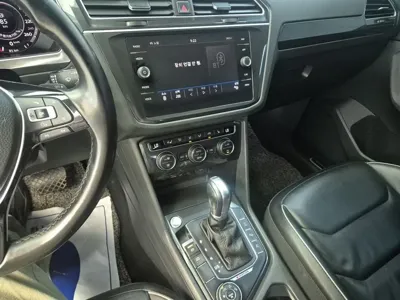 Volkswagen Tiguan 2018, 157713 км, за 20100000 KRW - фото 9