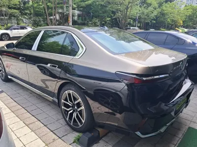 BMW 7-Series 2024, 5300 км, за 63500000 KRW - фото 3