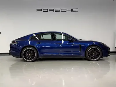 Porsche Panamera 2023, 55000 км, за 598000 CNY
