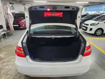Mercedes-Benz E-Class 2011, 92381 км, за 4000000 KRW - фото 14