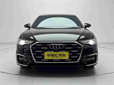 Audi A6L 2024, 45000 км, за 308800 CNY