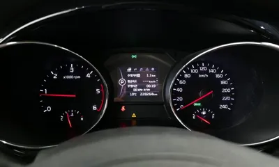 Kia Canival 2016, 228264 км, за 6000000 KRW - фото 8