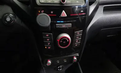 KG_Mobility_Ssangyong TIBOLI 2018, 118460 км, за 7900000 KRW - фото 16