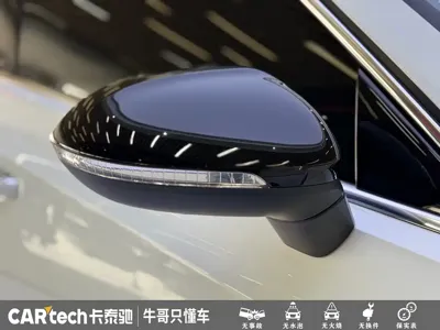 Volkswagen CC 2025, 17000 км, за 156800 CNY - фото 6