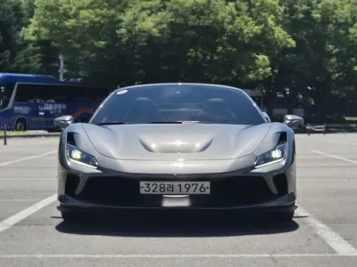 Ferrari F8 2021, 5000 км, за 375000000 KRW