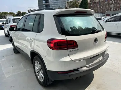 Volkswagen Tiguan 2017, 85000 км, за 43600 CNY - фото 9